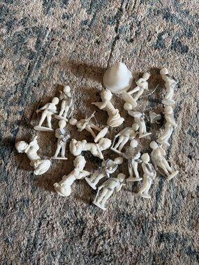 Vintage Miniature White  Angels Made in Hong Kong Figurines Lot Love Theme